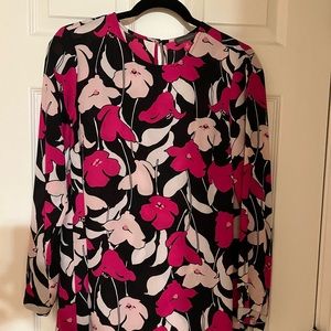 Vince Camuto blouse size XS.pleated back high low blouse